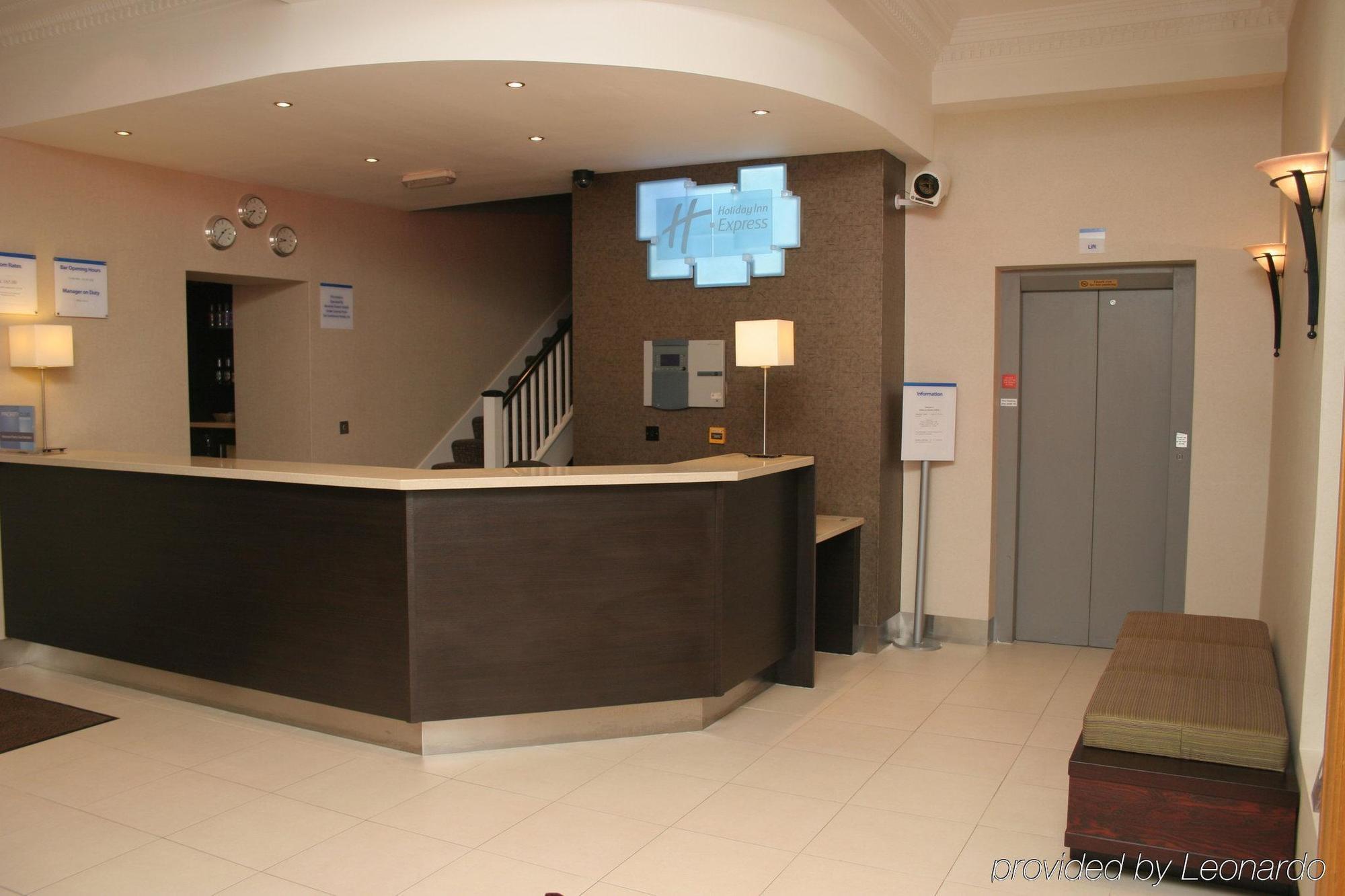 Holiday Inn Express London Victoria By Ihg Eksteriør billede