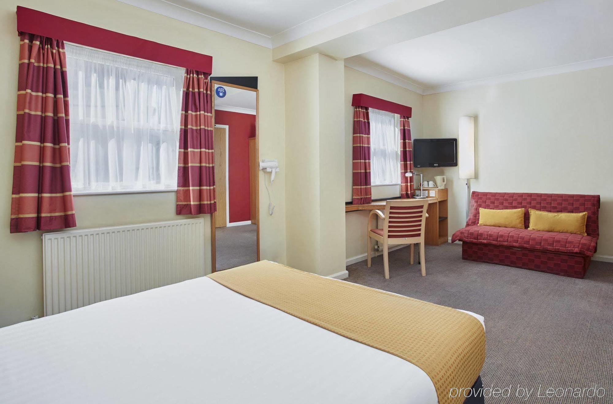 Holiday Inn Express London Victoria By Ihg Eksteriør billede